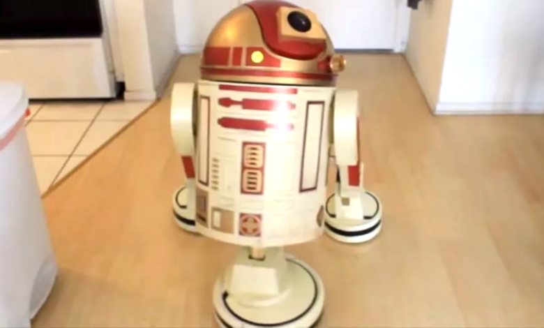 Star Wars R2-D2 Robot Vacuum Cleaner