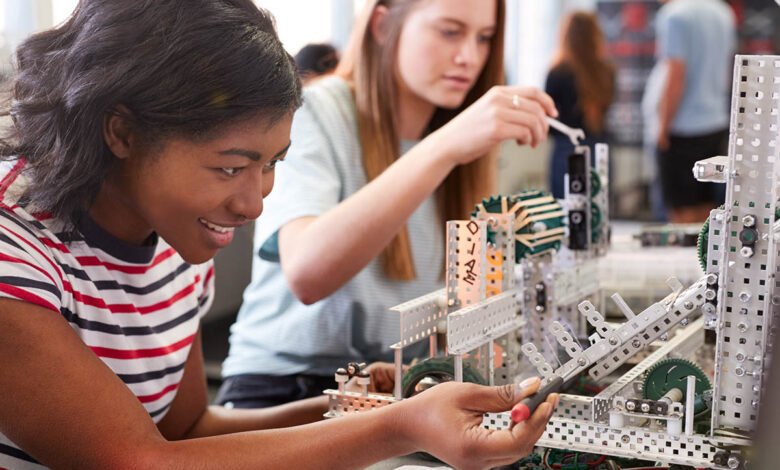 Women in Electrical Engineering Have 6 Opportunities