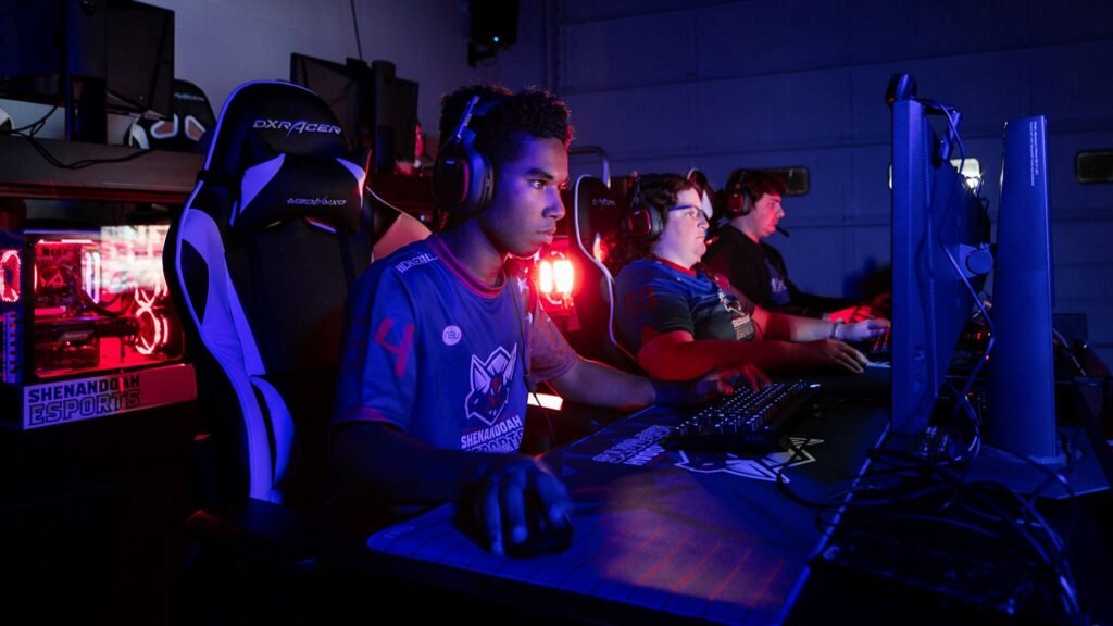 The Rise of Esports: Exploring the World of Competitive Gaming 